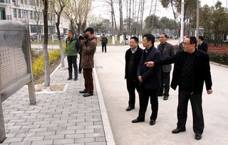 襄陽(yáng)汽車職業(yè)技術(shù)學(xué)院來(lái)我校考察交流